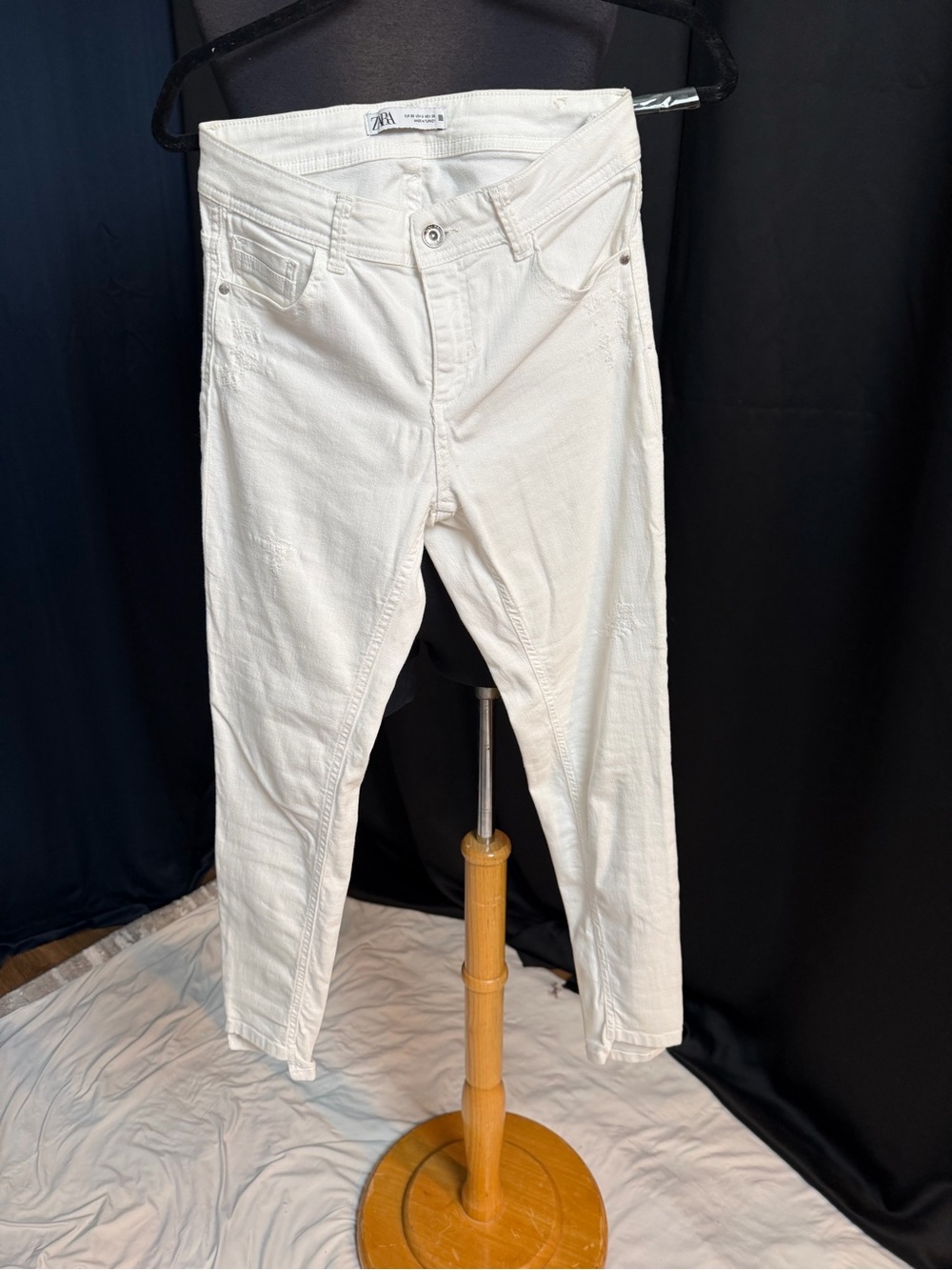 Zara White High-Rise Skinny Jeans